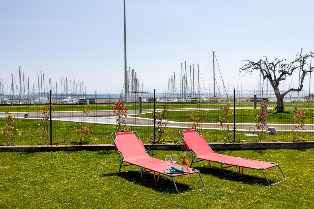 Aregai Marina Exclusive Seaside Apartments Santo Stefano al Mare Exterior photo
