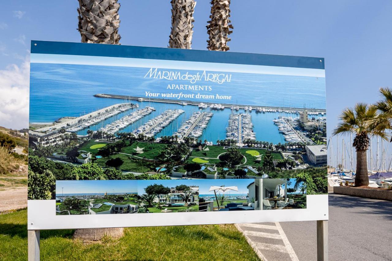 Aregai Marina Exclusive Seaside Apartments Santo Stefano al Mare Exterior photo